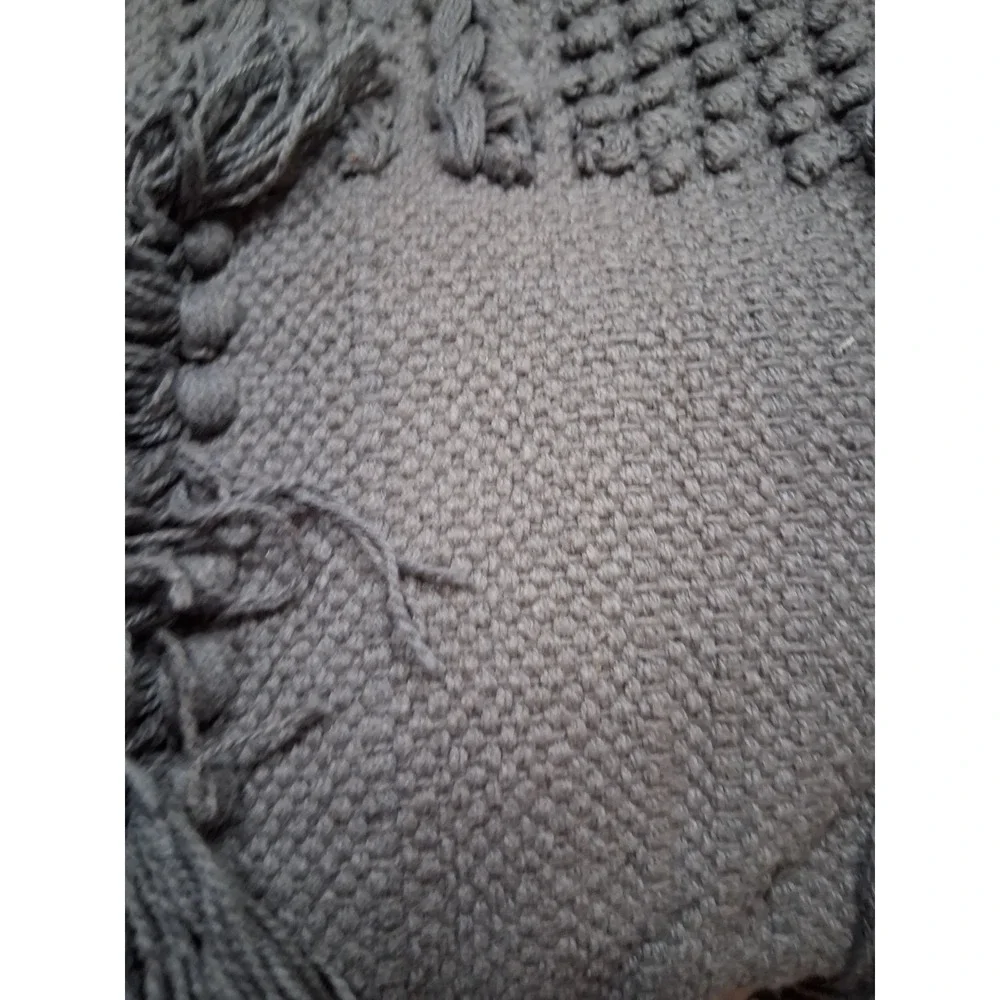 Foreside 2 Heavy Cable Knit Gray Pillow Covers Heavy Cotton Zip Closure 20X20‎